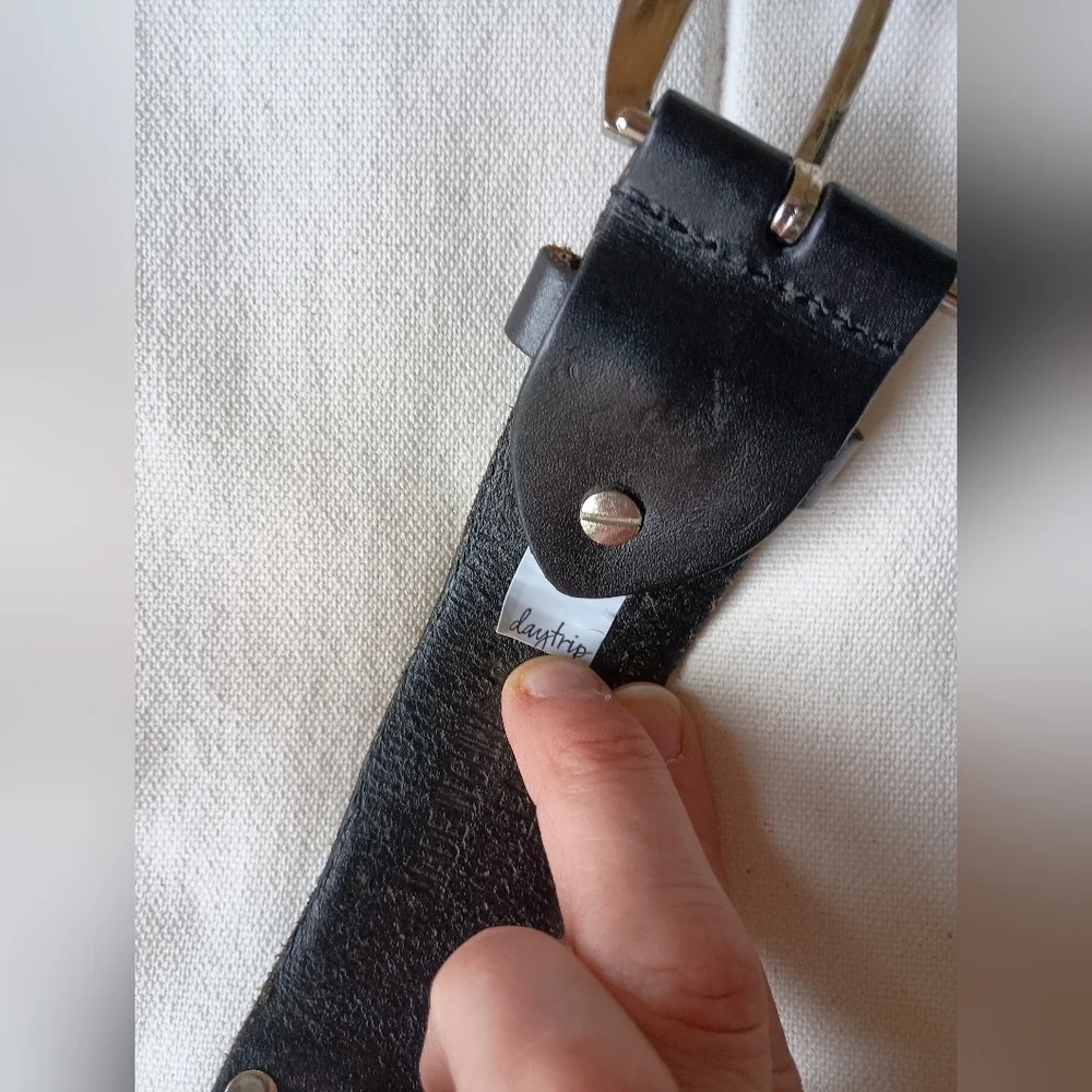 Daytrip Black Leather Belt with Silver Sparkle Studs_Small